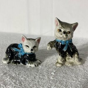 Vintage Ceramic Cat Salt & Pepper Shakers